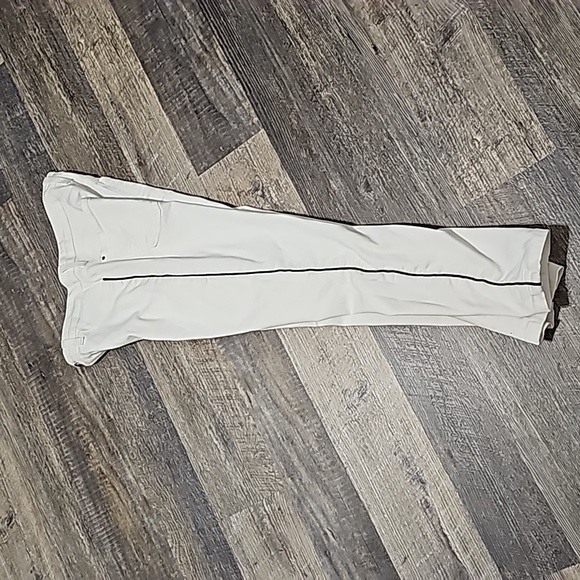 JEN7 White Skinny Jeans - Picture 5 of 13